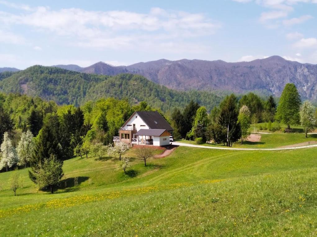 Na Kupcku Estate "Nature Reatreat & Wellness" Idrija Esterno foto